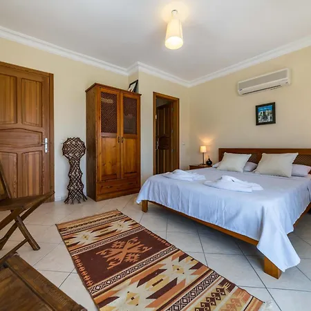 Mavi Ada * Kalkan